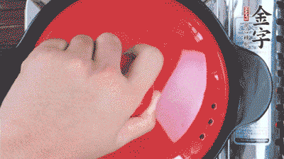 加香菇燉10分鐘后。