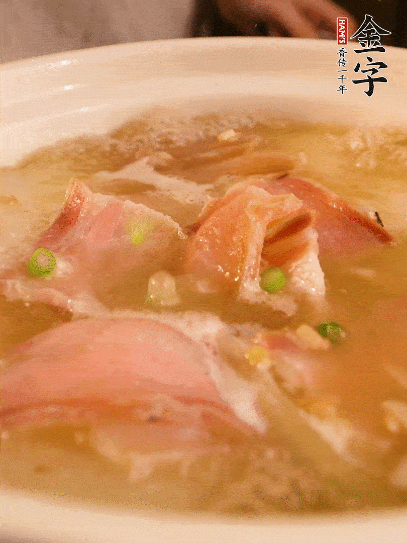 最后撒點蔥花。